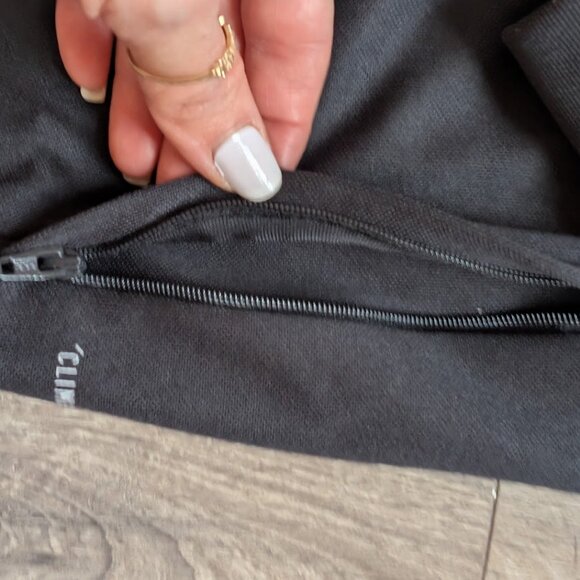 🖤 Adidas Classic Black Zip-Up Jacket — Unisex • White 3-Stripes 🖤 - Picture 4 of 4